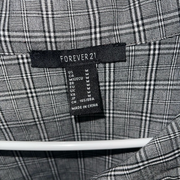 Crop top - Picture 2 of 2